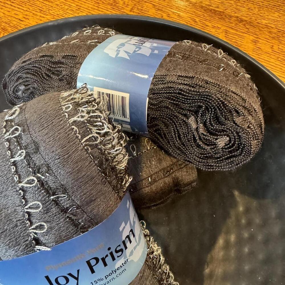 Plymouth Joy Prism yarn. Lot of 3 skeins. - Picture 4 of 7